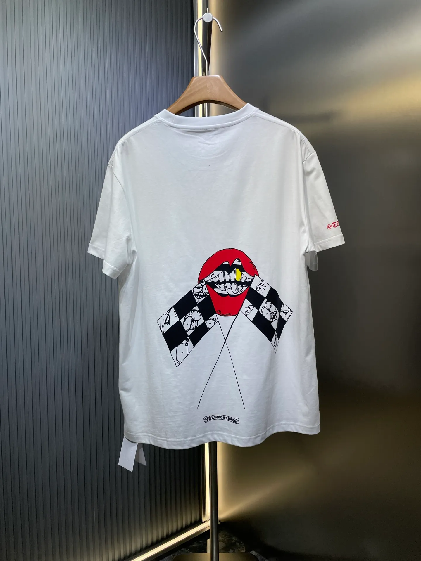 🅿️300 Come Heart*🌟【Top original order】Cro Heart 25Ss new red lips flag short-sleeved T-shirt. The fabric is made of 26 weave 260g cotton. The version is enlarged according to customer needs. The printing uses water slurry printing. Special imported slurry. Customized supporting accessories. Size: SML